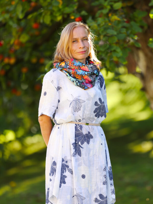 Nákrčník (Ice and Flame Flowers)