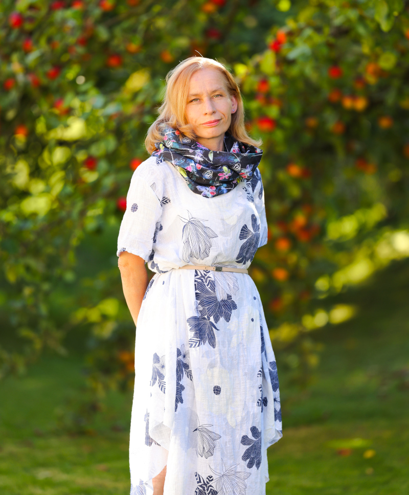 Nákrčník (The Night Life) - Obrázek 3